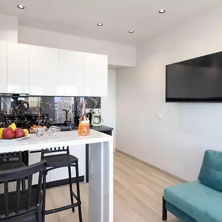 Elegant Near 7 Apartment Gazi